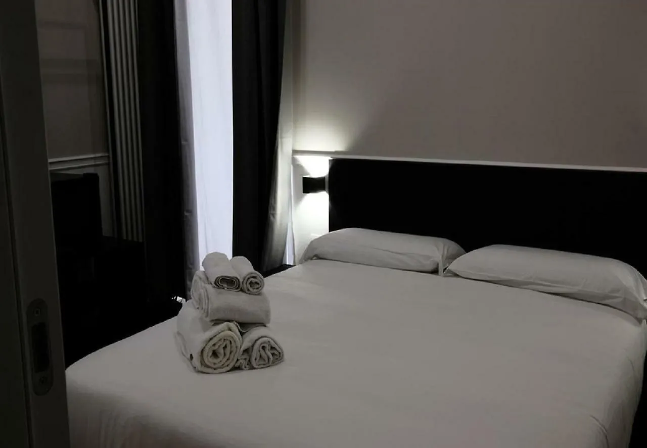 Kukka Rooms Naples Guest house