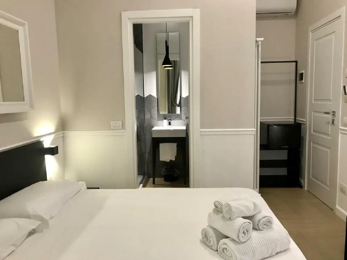 Kukka Rooms Naples